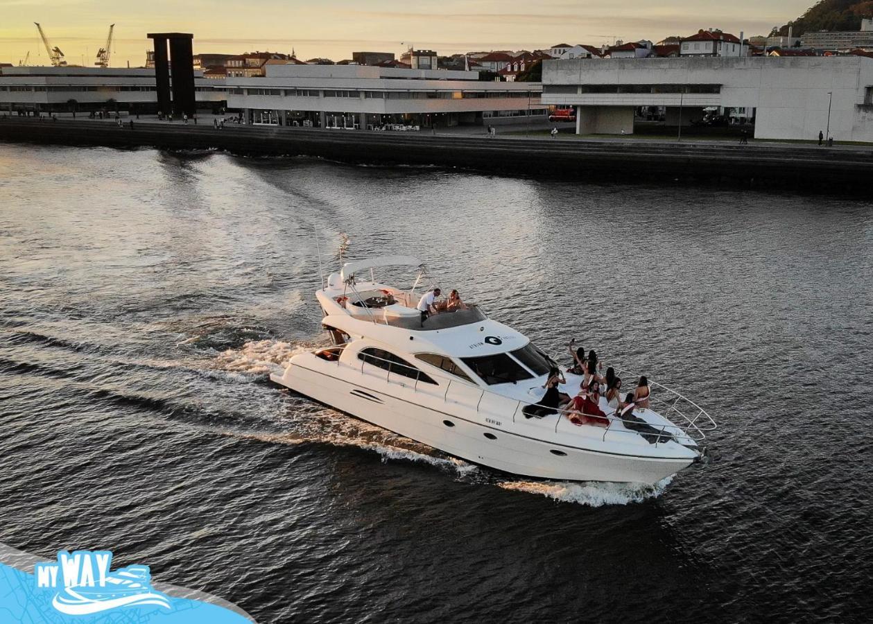 Barco no Coração da Cidade - Iate de 5 estrelas Viana do Castelo Exterior foto
